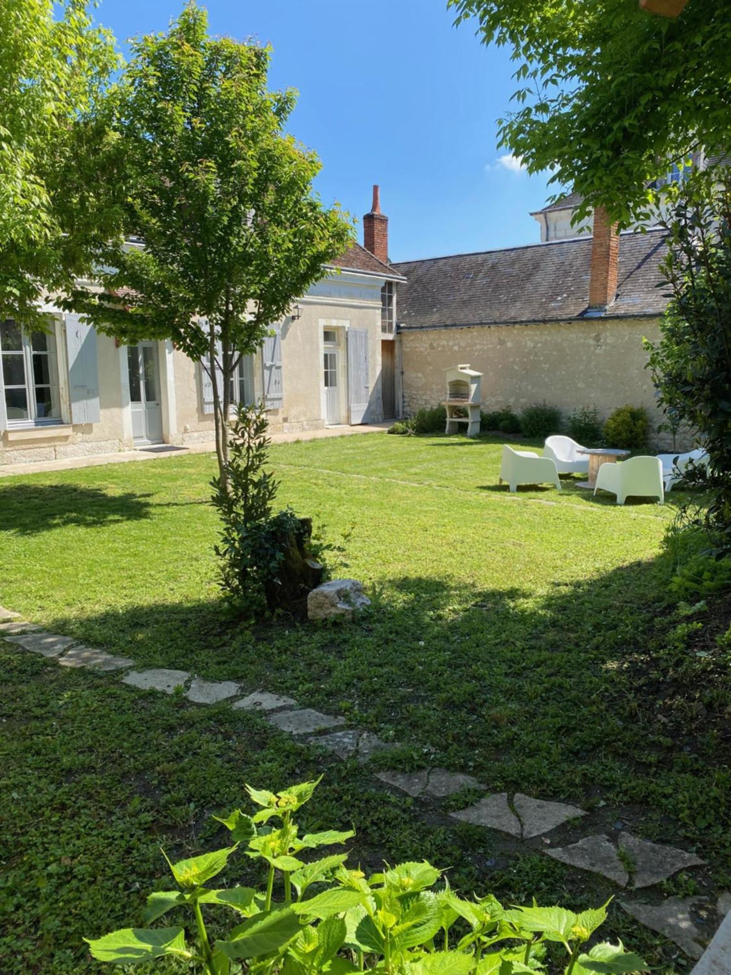 Clos Des Chardons - Le Jardin Сент-Эньян Экстерьер фото